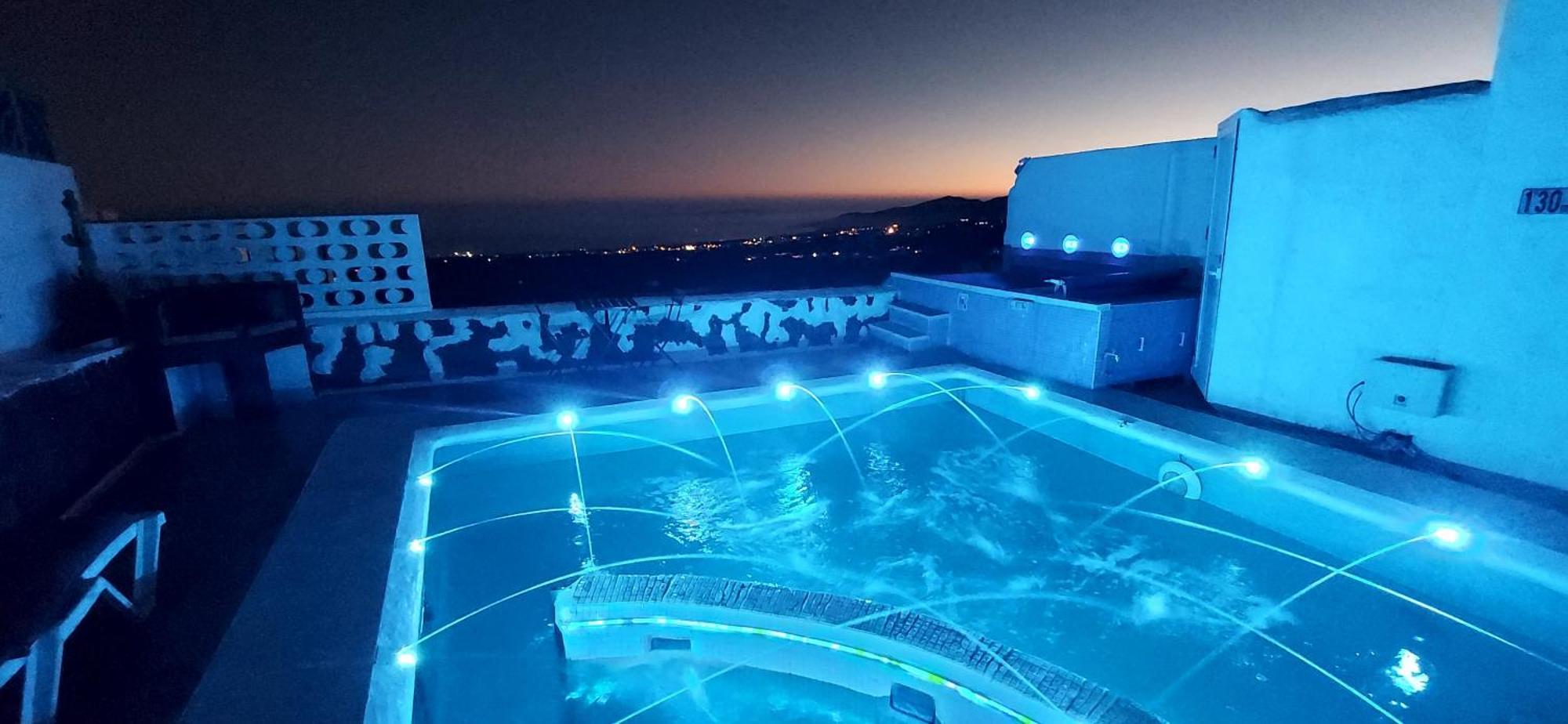 Aloelux Villa !! - Private Villa With Pool , Jacuzzi, Cinema, Massage ,Wonderful View, Art Desing Villa Tias Exterior photo